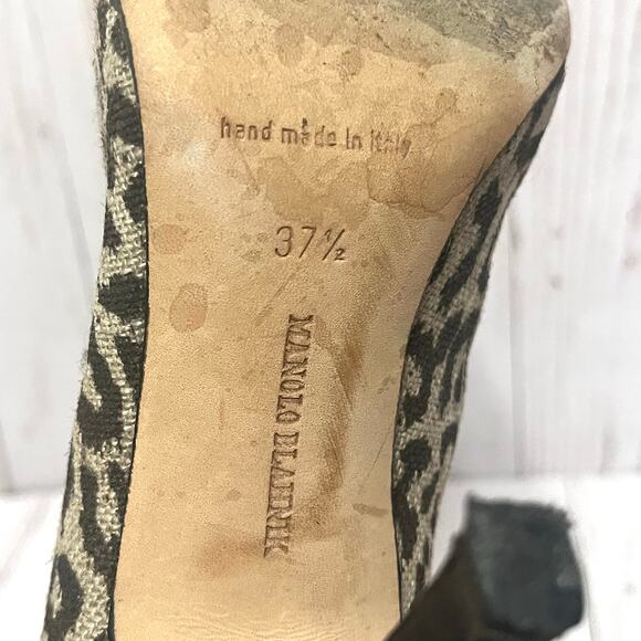Manolo Blahnik Beige & Brown Cheetah Print Pointed Toe Pumps Size 37.5 - Picture 7 of 13